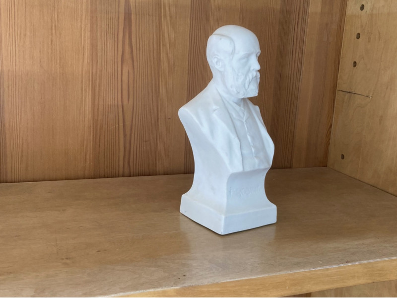 Stattyet Gustaf Fröding