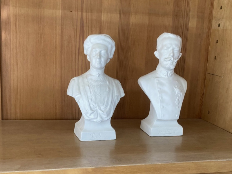 Statyett, Gustaf och Hielma