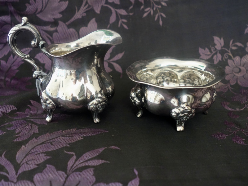 Silverset grädde och socker 780kr